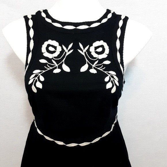 Free People Floral Embroidered Skater Dress Birds of a Feather Boho Size 2 - Picture 5 of 9